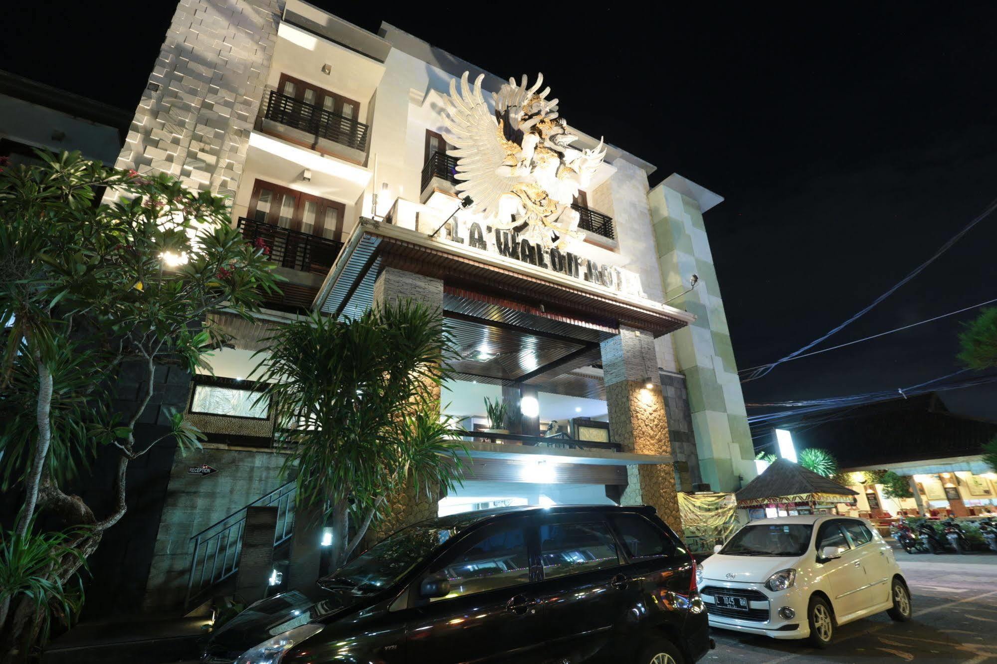 La Walon Hotel Kuta  Exterior photo